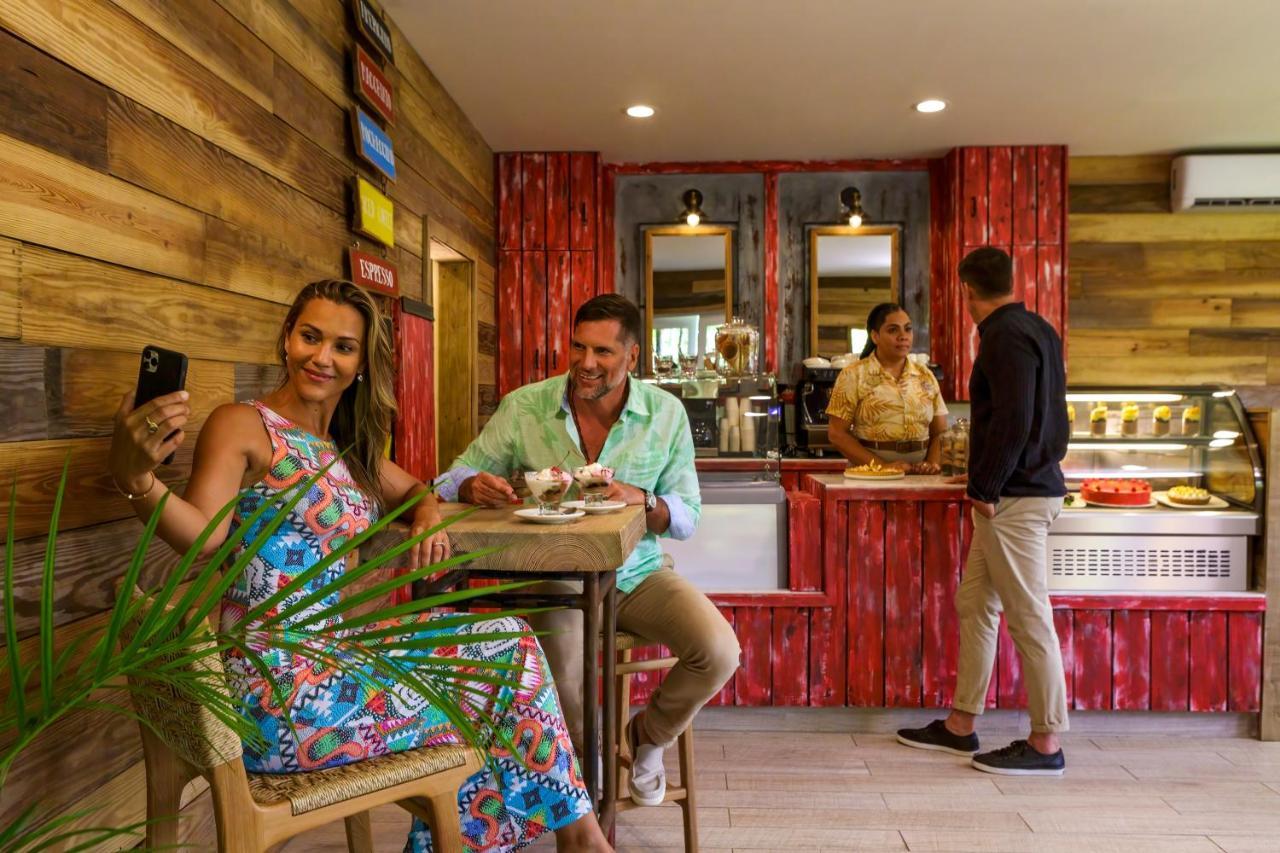 Galley Bay Resort&Spa - All Inclusive Five Islands Village Exteriör bild