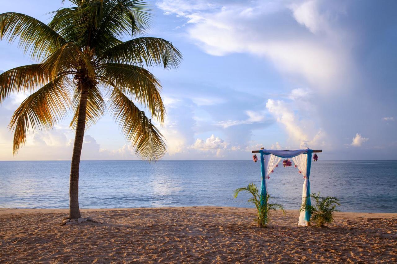 Galley Bay Resort&Spa - All Inclusive Five Islands Village Exteriör bild